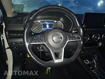 2020 Nissan Sentra SR - miniatura 10