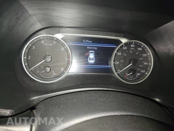 2020 Nissan Sentra SR - miniatura 12