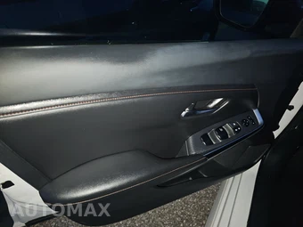 2020 Nissan Sentra SR - miniatura 9