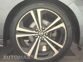 2020 Nissan Sentra SR – miniatura 10