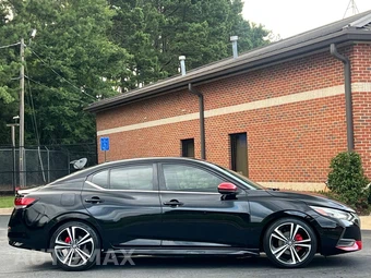 2020 Nissan Sentra SR - miniatura 4