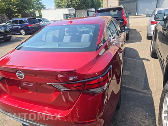 2020 Nissan Sentra SR – miniatura 3