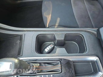 2020 Nissan Sentra SR – miniatura 8