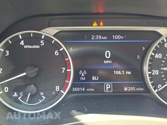 2020 Nissan Sentra SR – miniatura 9
