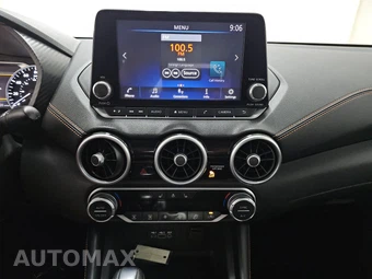 2020 Nissan Sentra SR – miniatura 11