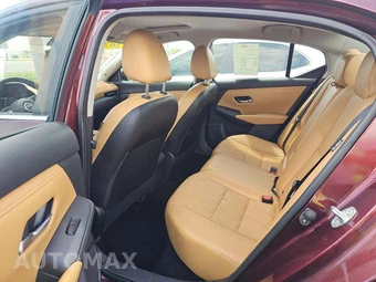 2020 Nissan Sentra SV – miniatura 10