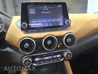 2020 Nissan Sentra SV – miniatura 10