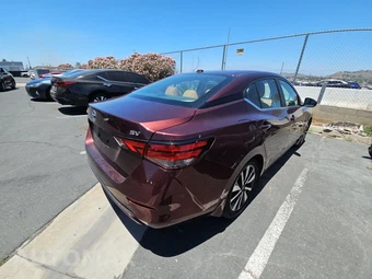 2020 Nissan Sentra SV - miniatura 4