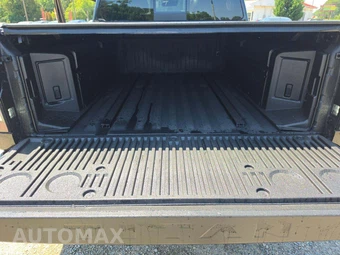 2020 Nissan TITAN Platinum Reserve Crew Cab Short Bed – miniatura 11
