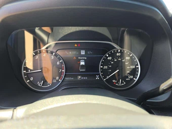 2020 Nissan TITAN Platinum Reserve Crew Cab Short Bed – miniatura 6