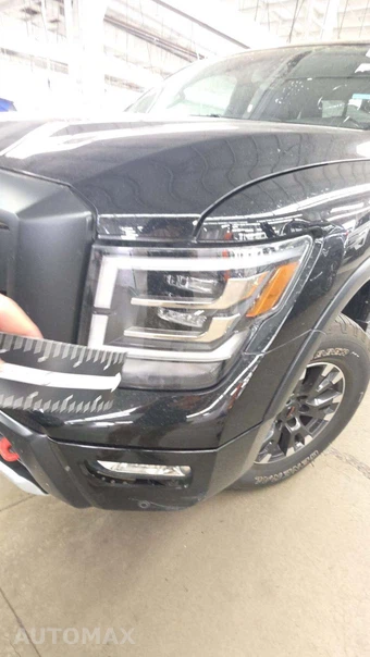 2020 Nissan TITAN PRO-4X Crew Cab Extra Short Bed - miniatura 26