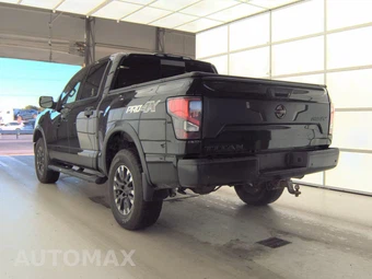 2020 Nissan TITAN PRO-4X Crew Cab Extra Short Bed - miniatura 6