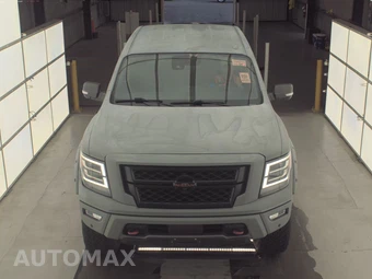 2020 Nissan TITAN PRO-4X Crew Cab Short Bed - miniatura 2