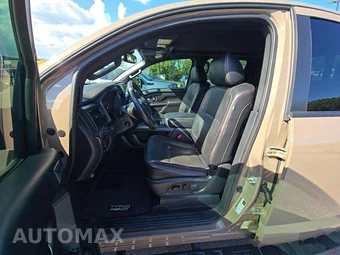 2020 Nissan TITAN PRO-4X Crew Cab Short Bed – miniatura 3