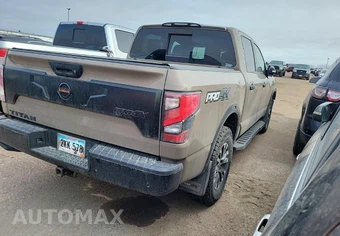 2020 Nissan TITAN PRO-4X Crew Cab Short Bed - miniatura 5