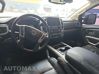 2020 Nissan TITAN SL Crew Cab Short Bed - miniatura 8