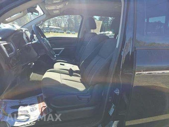 2020 Nissan TITAN SV Crew Cab Short Bed – miniatura 7
