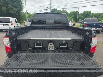 2020 Nissan TITAN SV Crew Cab Short Bed - miniatura 11