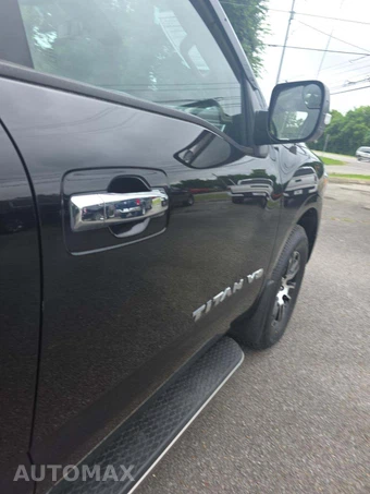 2020 Nissan TITAN SV Crew Cab Short Bed - miniatura 27