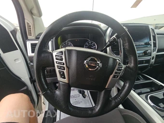 2020 Nissan TITAN SV Crew Cab Short Bed – miniatura 10