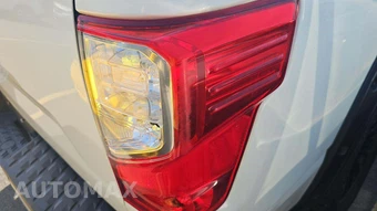 2020 Nissan TITAN SV Crew Cab Short Bed – miniatura 20