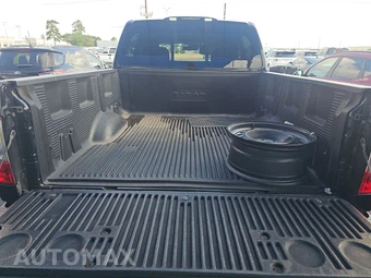 2020 Nissan TITAN SV Crew Cab Short Bed - miniatura 17