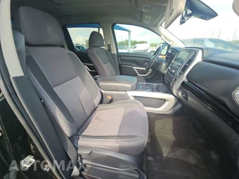 2020 Nissan TITAN SV Crew Cab Short Bed - miniatura 8