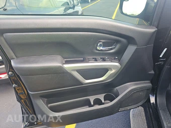 2020 Nissan TITAN SV Crew Cab Short Bed - miniatura 9