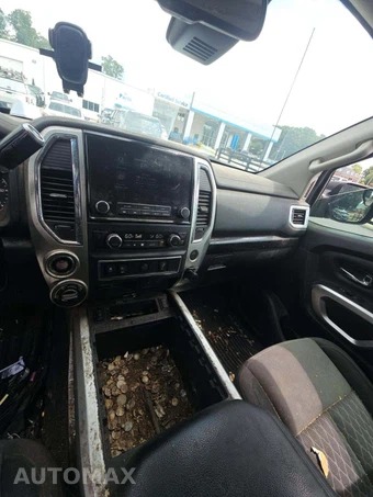 2020 Nissan TITAN SV Extended Cab Medium Bed w/Rear Doors - miniatura 10