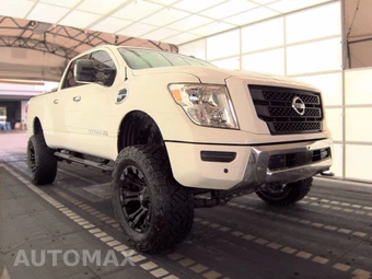 2020 Nissan TITAN XD SV Crew Cab Medium Bed - miniatura 3