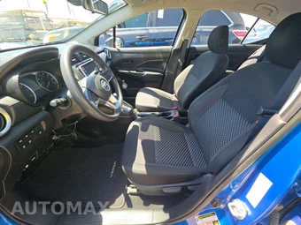 2020 Nissan Versa S – miniatura 7