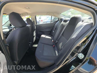 2020 Nissan Versa S – miniatura 13