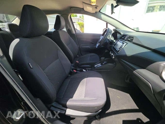 2020 Nissan Versa S – miniatura 18