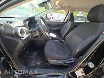 2020 Nissan Versa S – miniatura 6