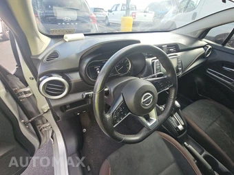 2020 Nissan Versa SR – miniatura 11