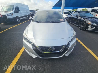 2020 Nissan Versa SR – miniatura 2