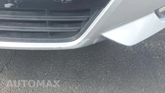 2020 Nissan Versa SR – miniatura 21