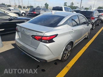 2020 Nissan Versa SR – miniatura 4