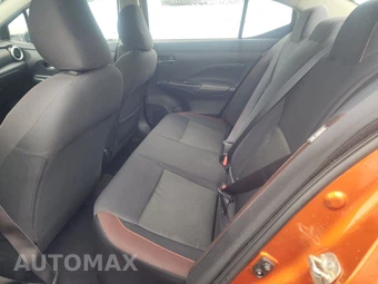 2020 Nissan Versa SR – miniatura 13
