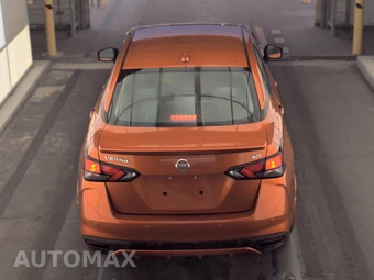 2020 Nissan Versa SR – miniatura 5