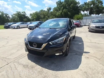 2020 Nissan Versa SR