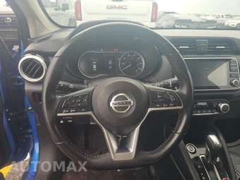 2020 Nissan Versa SR – miniatura 10