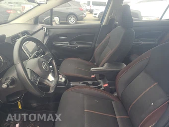 2020 Nissan Versa SR – miniatura 7