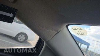 2020 Nissan Versa SR - miniatura 19