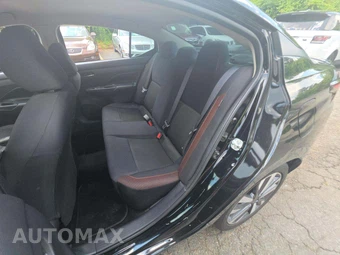 2020 Nissan Versa SR – miniatura 10