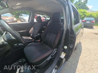 2020 Nissan Versa SR – miniatura 3