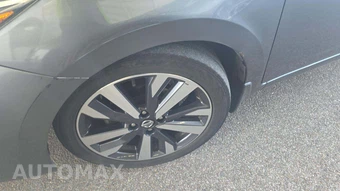 2020 Nissan Versa SR – miniatura 24