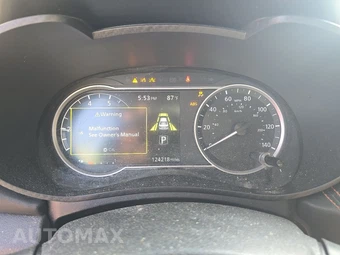 2020 Nissan Versa SR – miniatura 12