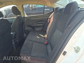 2020 Nissan Versa SR – miniatura 13