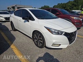 2020 Nissan Versa SR – miniatura 3
